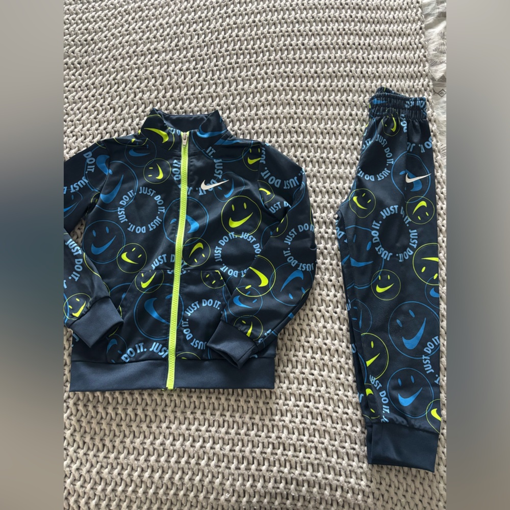 Nike Black and Neon Yellow Zip-Up